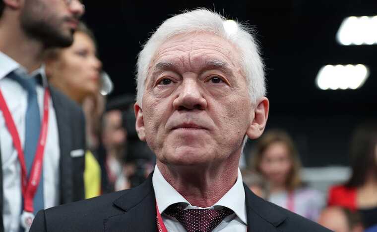 Суд ЕС окончательно подтвердил санкции против Геннадия и Елены Тимченко